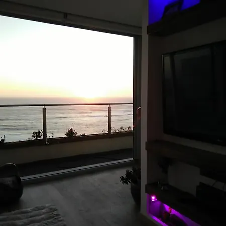 Amazing Over The Sea Apartment Agro Velho